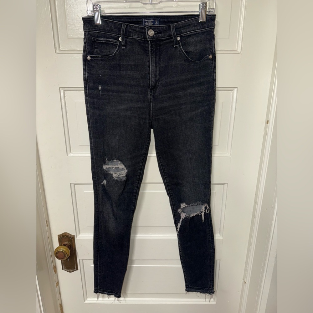 Abercrombie & Fitch Black Distressed Skinny Jeans